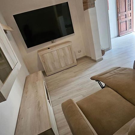 Appartamento Via Roma Castelnuovo D'Elsa Luaran gambar