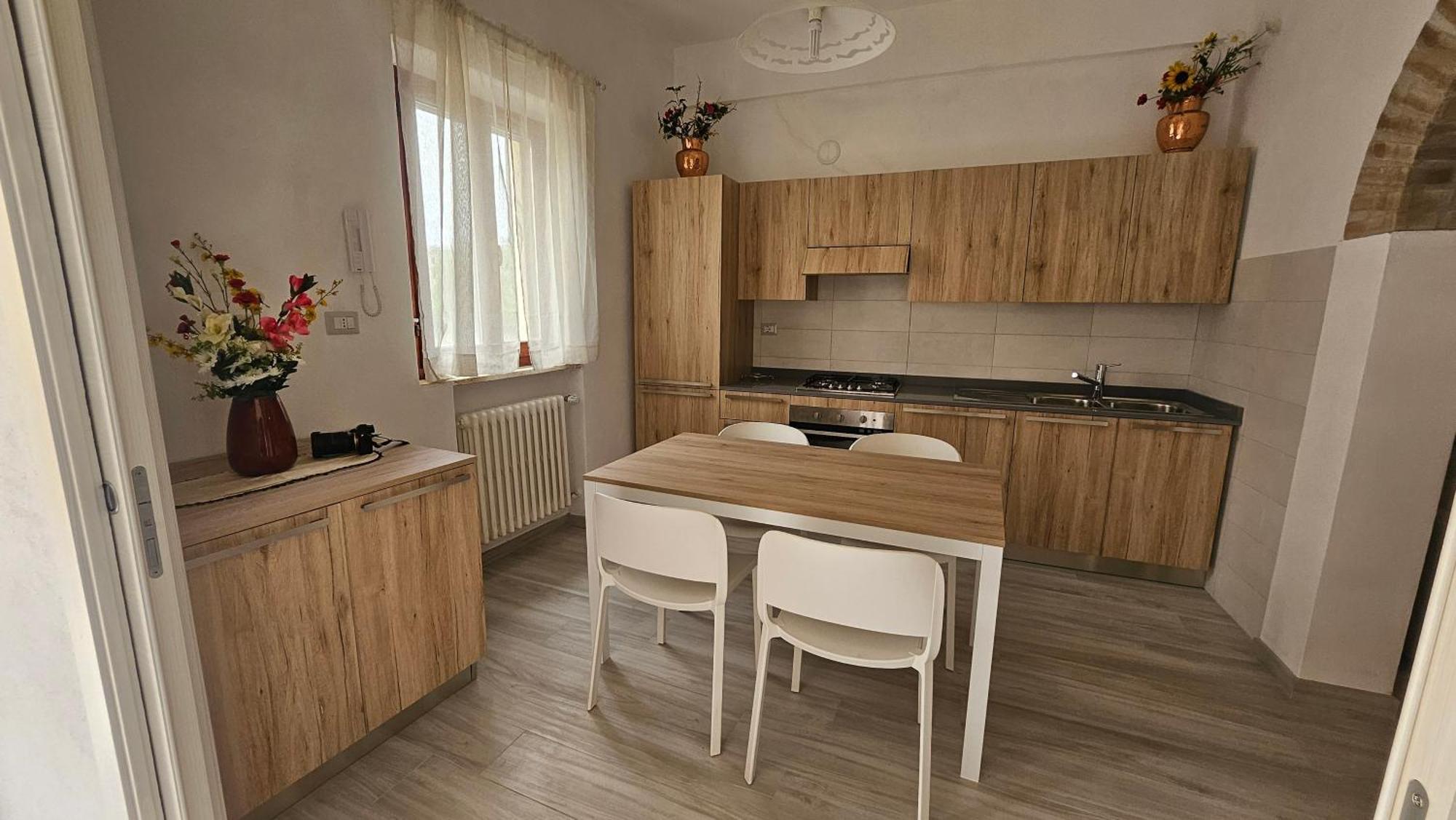 Appartamento Via Roma Castelnuovo D'Elsa Luaran gambar